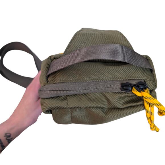 The North Face Field Bag Crossbody Burnt Olive Green New Taupe TNF RARE OG Style - Picture 4 of 13